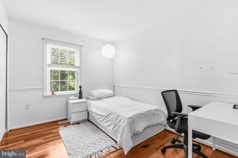 Bedroom - 5602 Sutherland Ct, Burke, VA 22015 photo 6 of 8