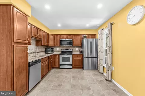 Kitchen - 5602 Sutherland Ct, Burke, VA 22015 photo 1 of 2