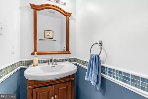 Other - 5602 Sutherland Ct, Burke, VA 22015 photo 2 of 14