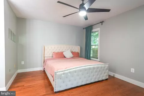 Bedroom - 8110 Clifforest Dr, Springfield, VA 22153 photo 1 of 3
