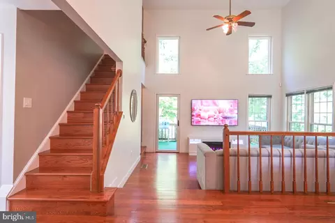 Entry Way - 8110 Clifforest Dr, Springfield, VA 22153 photo 1 of 7