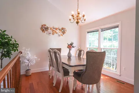 Dining - 8110 Clifforest Dr, Springfield, VA 22153 photo 1 of 1