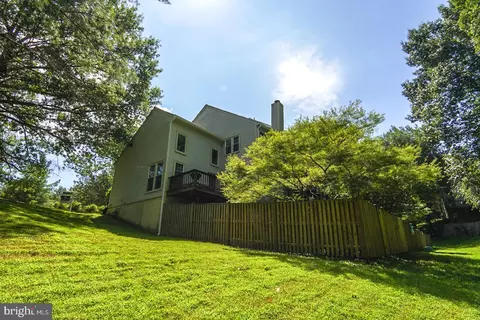 Exterior - 8110 Clifforest Dr, Springfield, VA 22153 photo 4 of 4