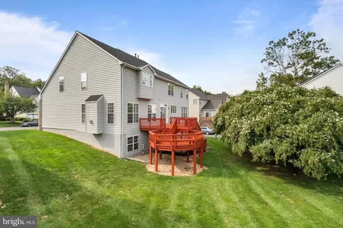 Exterior - 7608 Mcweadon Ln, Springfield, VA 22150 photo 4 of 11