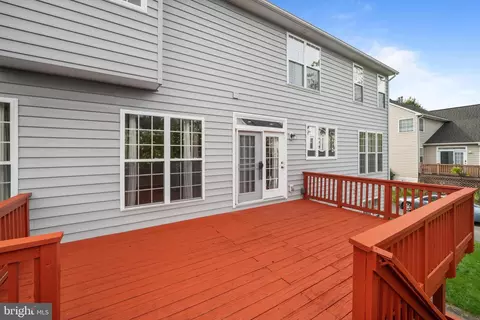 Exterior - 7608 Mcweadon Ln, Springfield, VA 22150 photo 8 of 11