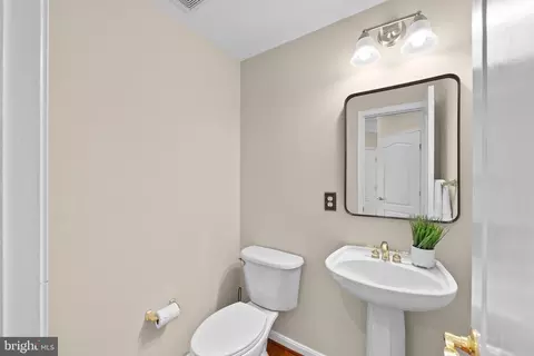 Other - 7608 Mcweadon Ln, Springfield, VA 22150 photo 4 of 16