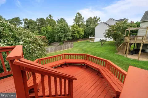 Exterior - 7608 Mcweadon Ln, Springfield, VA 22150 photo 5 of 11