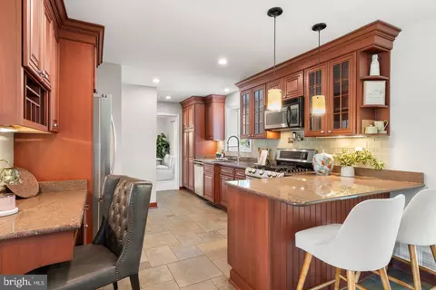Kitchen - 9202 Setter Pl, Springfield, VA 22153 photo 1 of 5