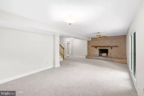 Living - 6604 Grey Fox Dr, Springfield, VA 22152 photo 9 of 10
