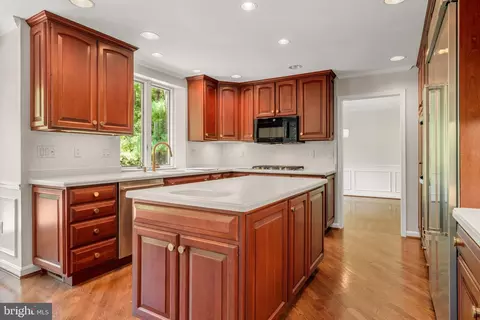 Kitchen - 1604 East Ave, Mclean, VA 22101 photo 2 of 6