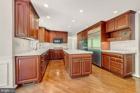 Kitchen - 1604 East Ave, Mclean, VA 22101 photo 4 of 6