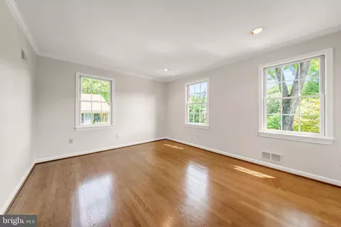 Bedroom - 1604 East Ave, Mclean, VA 22101 photo 4 of 5