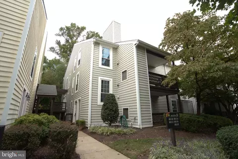 10118 Oakton Terrace Rd #10118, Oakton, VA 22124