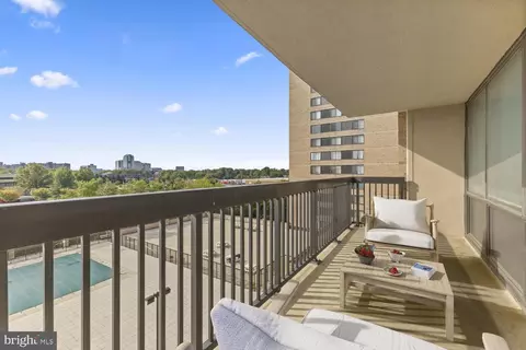 3709 S George Mason Dr #613E, Falls Church, VA 22041