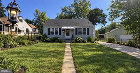 3048 Westfall Pl, Falls Church, VA 22042