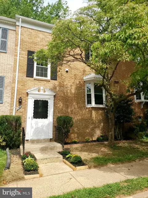 5569 Kendrick Ln, Burke, VA 22015