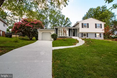 6120 Squire Ln, Alexandria, VA 22310