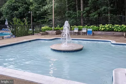 Exterior - 11927 Redtree Way, Reston, VA 20194 photo 16 of 19
