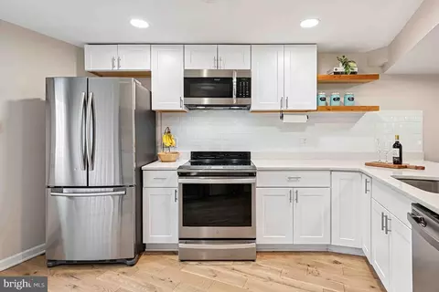 Kitchen - 11927 Redtree Way, Reston, VA 20194 photo 2 of 6