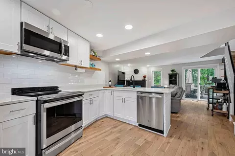 Kitchen - 11927 Redtree Way, Reston, VA 20194 photo 1 of 6