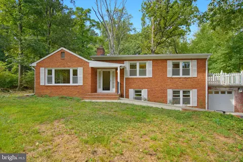 2244 Providence St, Falls Church, VA 22043
