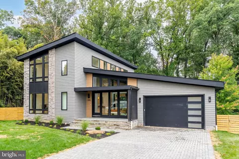 4916 Ridgewood Rd, Alexandria, VA 22312