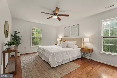 Bedroom - 9065 Northedge Dr, Springfield, VA 22153 photo 1 of 9