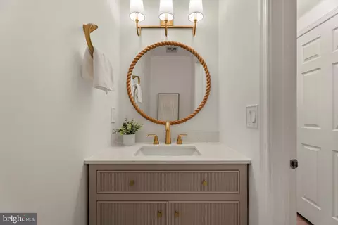 Bath - 9065 Northedge Dr, Springfield, VA 22153 photo 1 of 5
