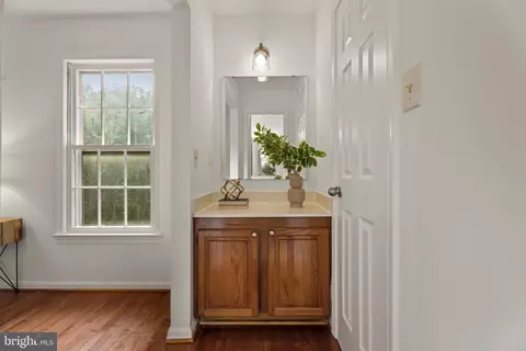 Entry Way - 9065 Northedge Dr, Springfield, VA 22153 photo 5 of 6