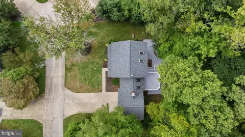 View/Area - 9065 Northedge Dr, Springfield, VA 22153 photo 3 of 4