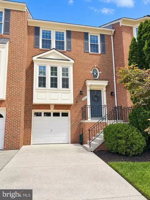 6311 Crooked Oak Ln, Falls Church, VA 22042