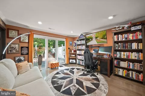 Other - 12091 Edgemere Cir, Reston, VA 20190 photo 8 of 12