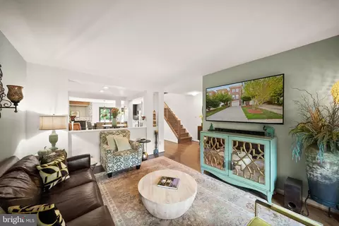 Living - 12091 Edgemere Cir, Reston, VA 20190 photo 2 of 2