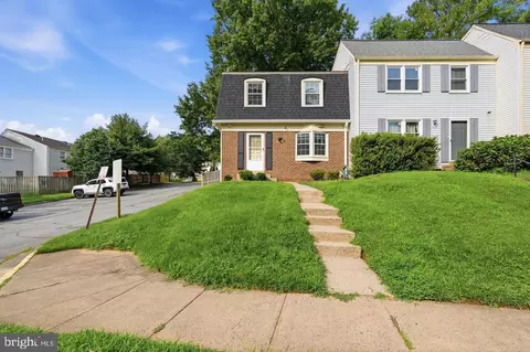 3158 Ellenwood Dr, Fairfax, VA 22031
