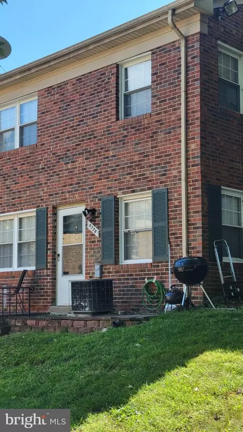 9778 Hagel Cir #56/B, Lorton, VA 22079