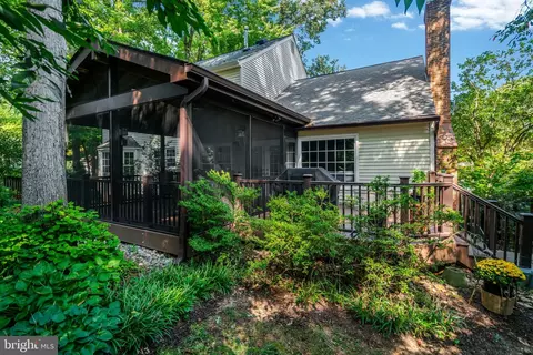6812 Bluecurl Cir, Springfield, VA 22152 photo 8