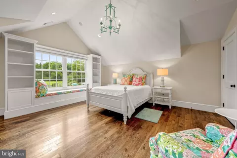 Bedroom - 8133 Georgetown Pike, Mclean, VA 22102 photo 2 of 8