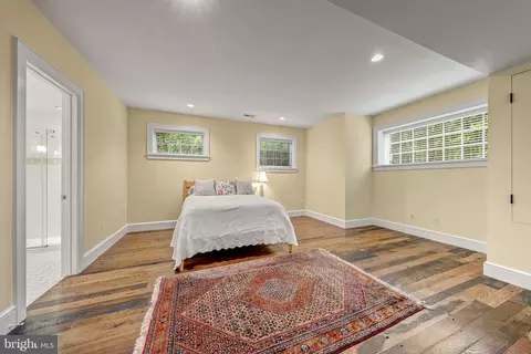 Bedroom - 8133 Georgetown Pike, Mclean, VA 22102 photo 8 of 8
