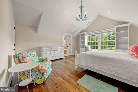 Bedroom - 8133 Georgetown Pike, Mclean, VA 22102 photo 3 of 8