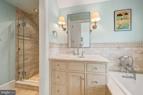 Bath - 8133 Georgetown Pike, Mclean, VA 22102 photo 6 of 10