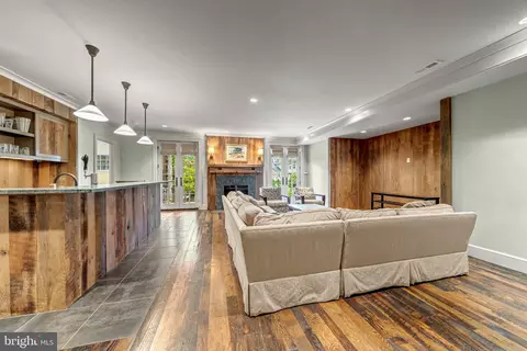 Living - 8133 Georgetown Pike, Mclean, VA 22102 photo 7 of 7
