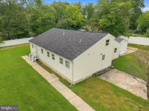 8200 Legion Dr, Lorton, VA 22079