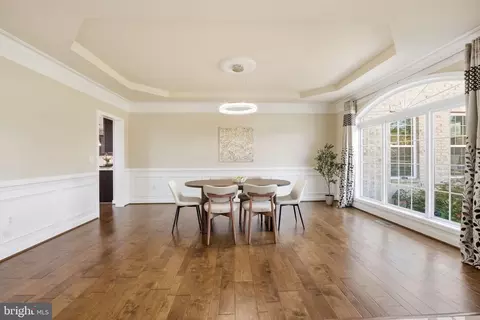 Dining - 3917 Chantilly Rd, Chantilly, VA 20151 photo 3 of 5