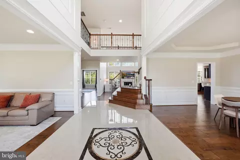 Entry Way - 3917 Chantilly Rd, Chantilly, VA 20151 photo 2 of 12