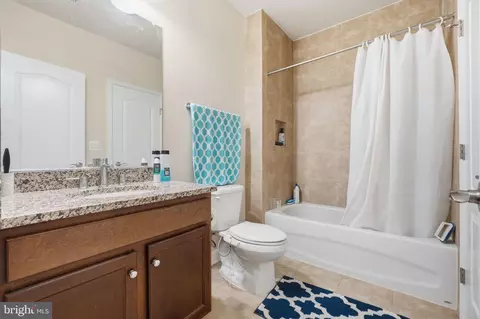 Bath - 3917 Chantilly Rd, Chantilly, VA 20151 photo 9 of 9