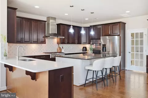 Kitchen - 3917 Chantilly Rd, Chantilly, VA 20151 photo 3 of 6