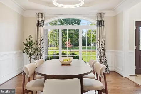 Dining - 3917 Chantilly Rd, Chantilly, VA 20151 photo 4 of 5
