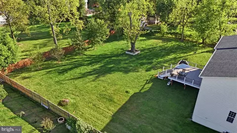 View/Area - 3917 Chantilly Rd, Chantilly, VA 20151 photo 9 of 9