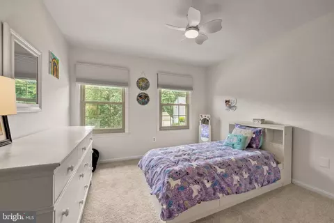 Bedroom - 7409 Shady Palm Dr, Springfield, VA 22153 photo 4 of 5