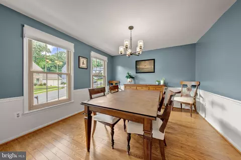Dining - 7409 Shady Palm Dr, Springfield, VA 22153 photo 2 of 2